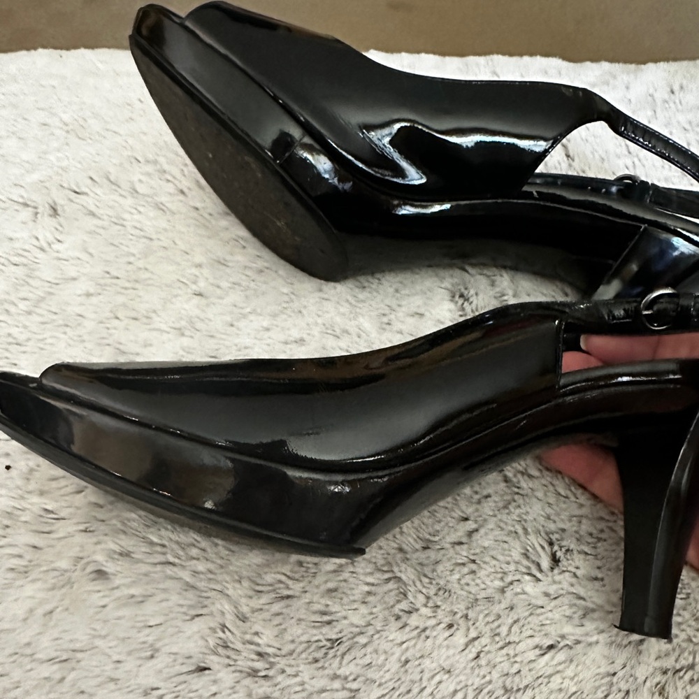 Pretty Black Patent Leather pumps by Michael Shannon. Size 11M